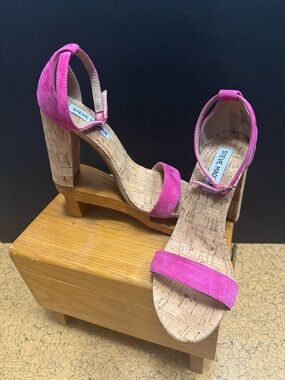 Steve Madden Magenta Carson-C Heels NWT Sandals